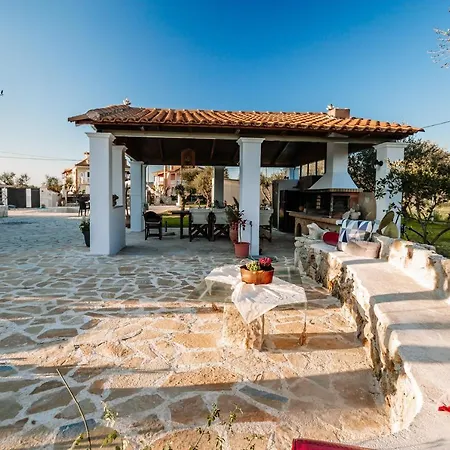 Ellania Villa Ambelókipoi