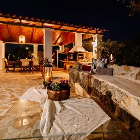 Villa Ellania