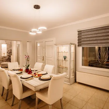 Ellania Villa *